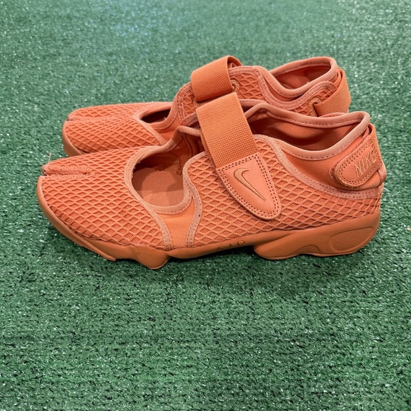 Nike Air Rift Healing Orange Women's Sz 12 Sneaker HM8288-800 RARE B grade - Picture 3 of 8